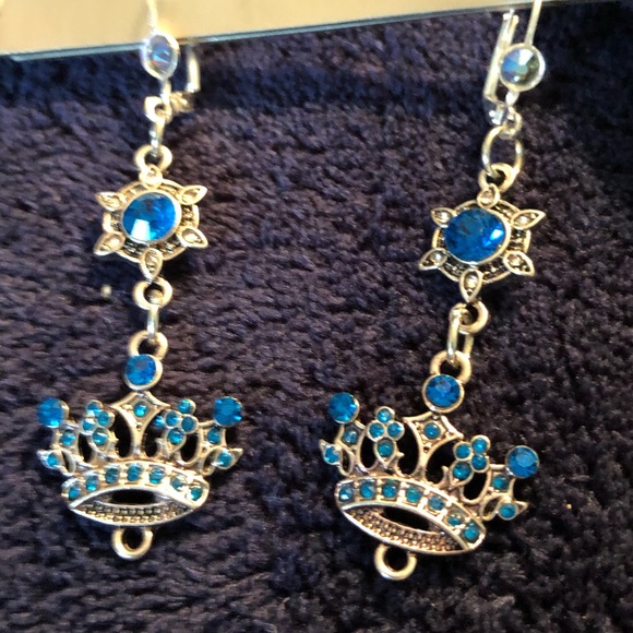 Earrings - Picture 2 of 2